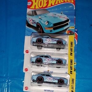 Blue Datsun 240Z Hotwheels 3